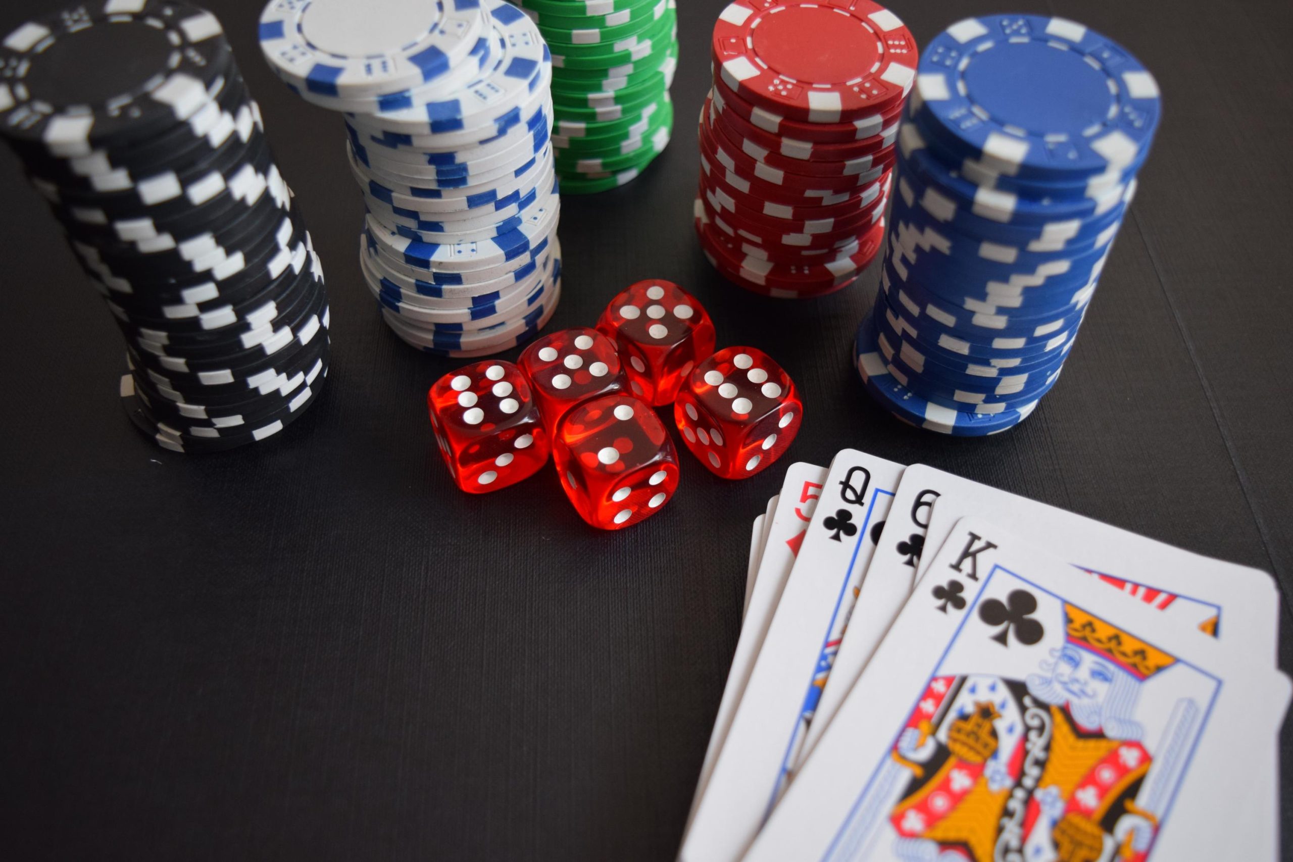 A Practical FAQ Guide to Symbols, Bonus Features, and Slot Functionality